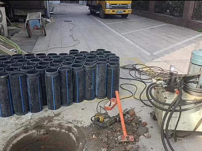 麻城PE置换管厂家 DN315置换管 非开挖管短管置换